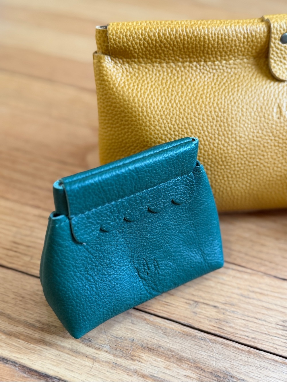 Famed Framed Pouches - Picture 3 of 4